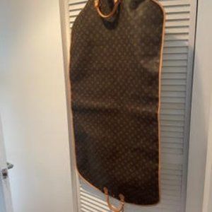 Louis Vuitton Weekend/Travel Garment Bag ❤️